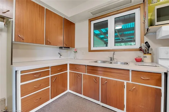 Additional image 12 of 54 Berko Ave