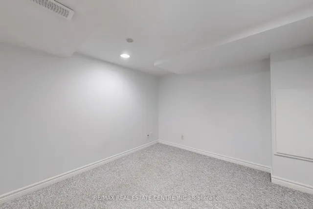 Additional image 40 of 5686 Whitehorn Ave