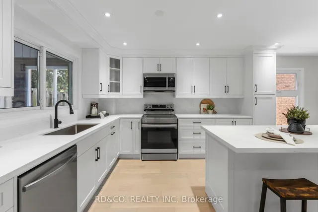 Additional image 15 of 114 Agincourt Dr