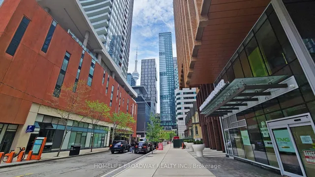 Additional image 2 of 327 King St Unit 1005