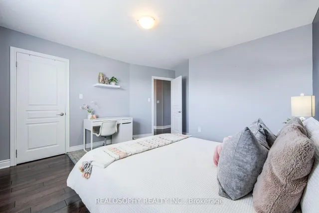 Additional image 29 of 24 Mona Lisa Crt