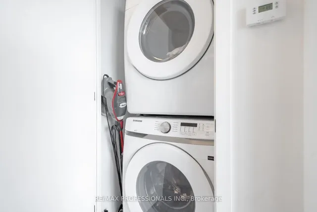 Additional image 17 of 36 Zorra St Unit 305