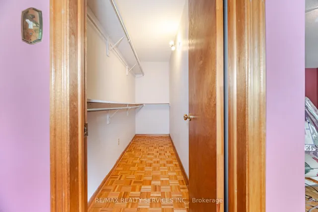 Additional image 31 of 106 Kenpark Ave