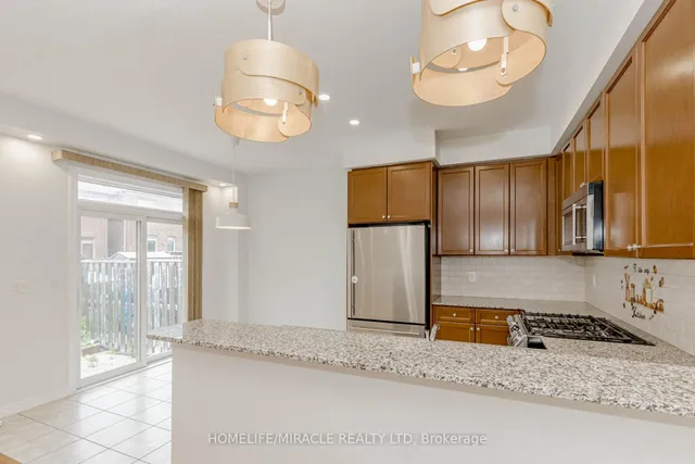 房产图片 11 - 8 Whitmer 街