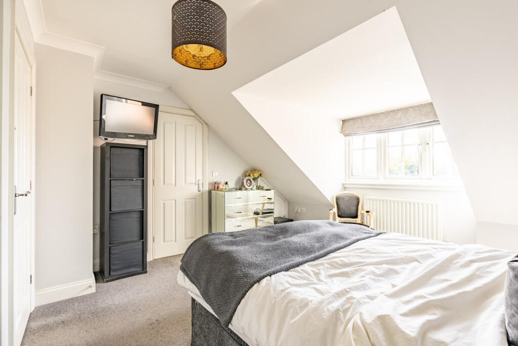 Additional image 17 of St. Andrews Drive, St. Albans, Hertfordshire, AL1