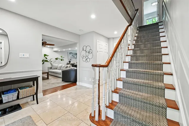 Additional image 25 of 4240 Dunvegan Rd