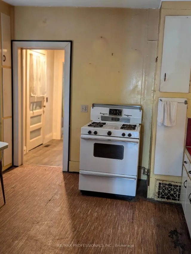 Additional image 7 of 13 Fifteenth St