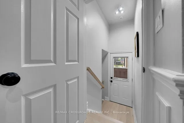 Additional image 29 of 2 Mackinac Cres