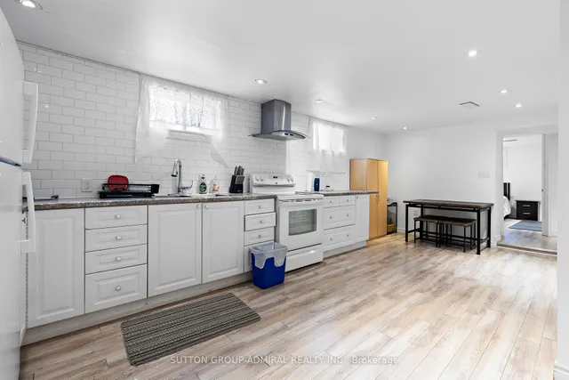 Additional image 29 of 24 Hucknall Rd