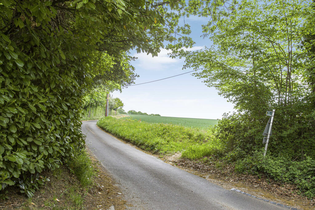 Additional image 46 of Fairshot Court, Woodcock Hill, Sandridge, St. Albans, Hertfordshire