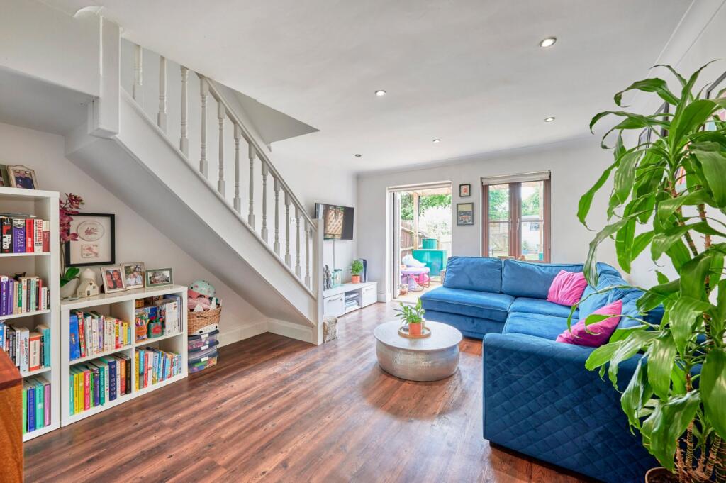 Additional image 2 of Woodlands, Park Street, St. Albans, Hertfordshire, AL2