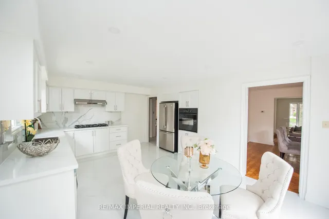 Additional image 10 of 11 Riderwood Dr