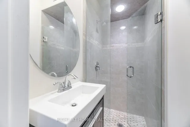 Additional image 17 of 325 Harrowsmith Dr