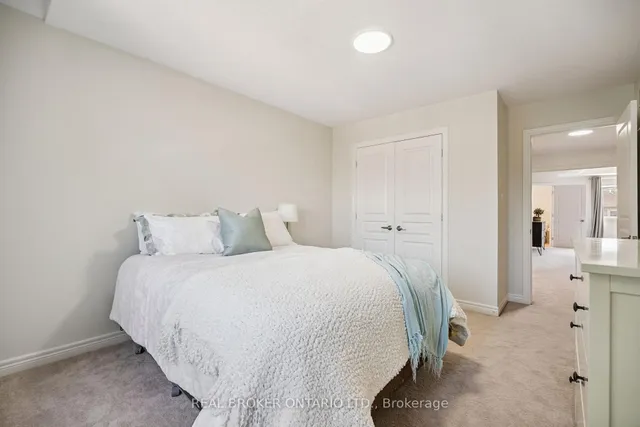 Additional image 19 of 5350 Haldimand Cres