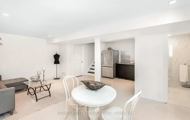 Additional image 37 of 17 Croydon Crt
