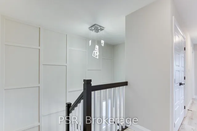 Additional image 26 of 545 Doonwoods Cres