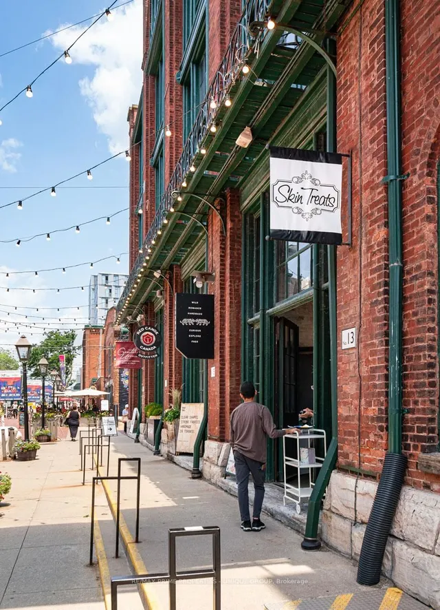 Additional image 34 of 39 Parliament St Unit 314