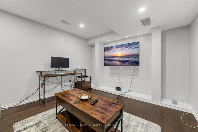 Additional image 28 of 180 Mother's St