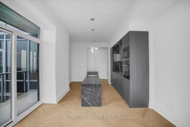 Additional image 14 of 11 Yorkville Ave Unit 6007