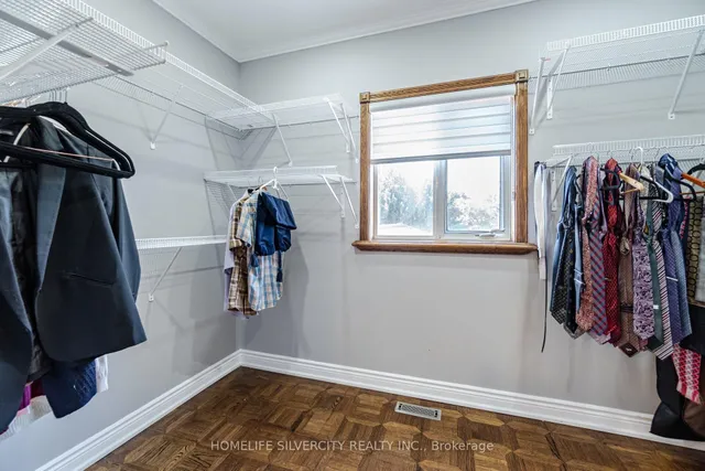 Additional image 22 of 34 Estateview Circ