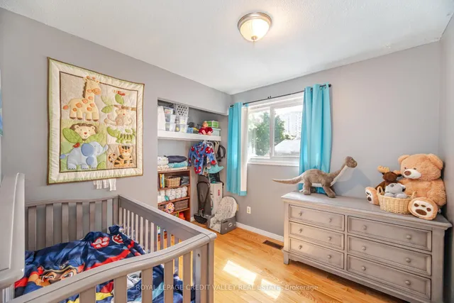 Additional image 23 of 25 Huntingwood Cres