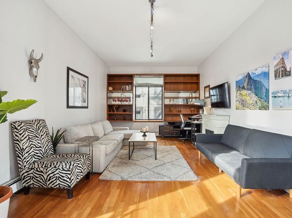 341 W 47th St APT 4R, New York, NY 10036