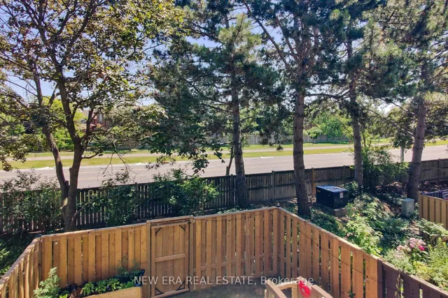 房产图片 43 - 1951 Rathburn Rd 单元 5