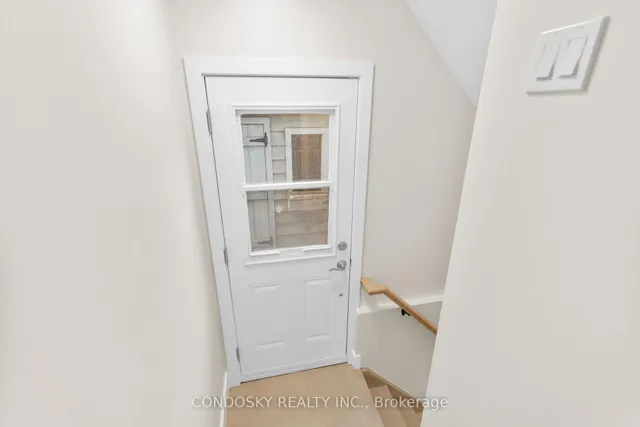 房产图片 32 - 311 Macintosh Dr