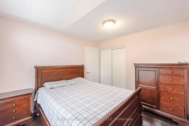 Additional image 35 of 3 Catchfly Cres