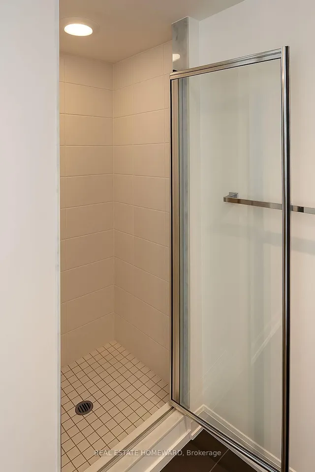 Additional image 10 of 125 Western Battery Rd Unit 914