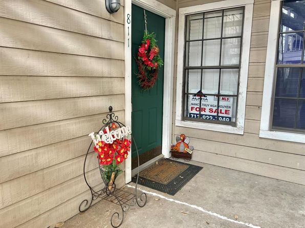 12660 Ashford Point Dr APT 811, Houston, TX 77082