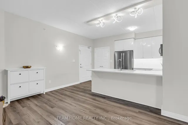 Additional image 13 of 610 Farmstead Dr Unit 220