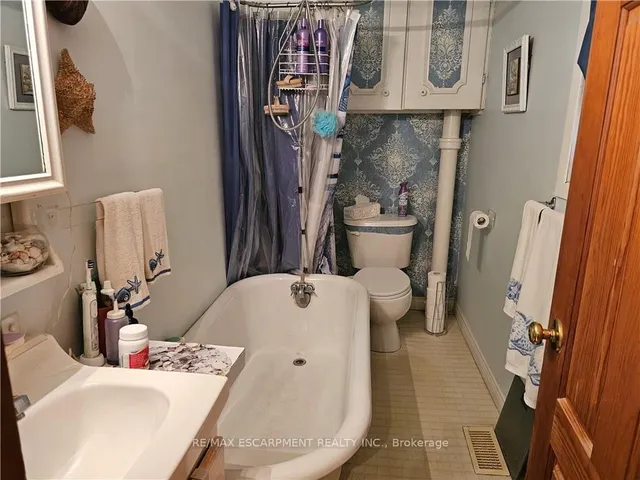 Additional image 10 of 137 EAST 23RD St