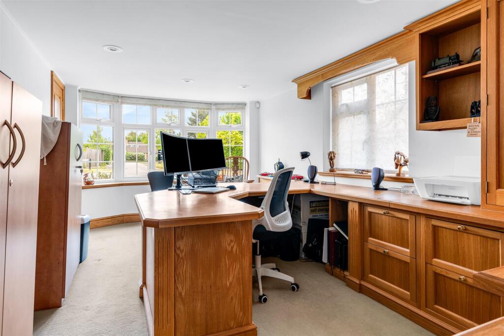 Additional image 17 of Warren Way, Welwyn