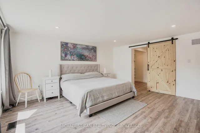 Additional image 28 of 14 Pompano Crt