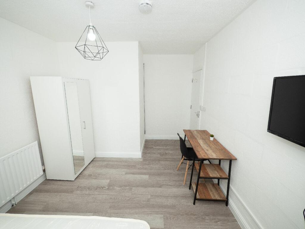 Additional image 18 of Raddlebarn Court, Selly Oak, Birmingham, West Midlands, B29