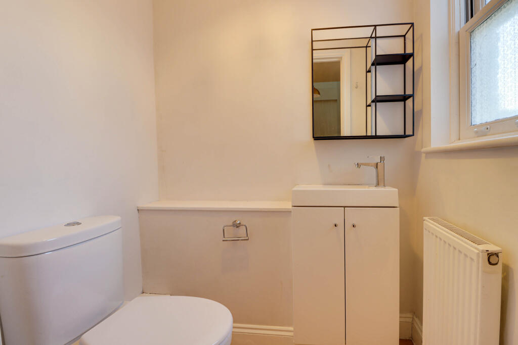 Additional image 8 of Cravells Road, Harpenden, Hertfordshire, AL5