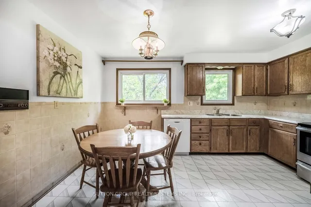 Additional image 12 of 1161 Carlo Crt