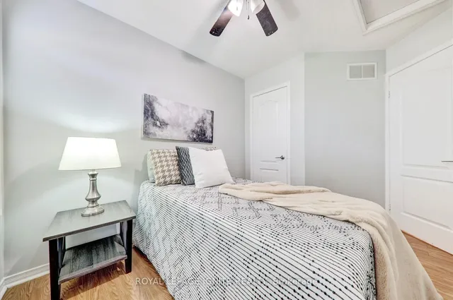 Additional image 16 of 14 Nostalgia Crt