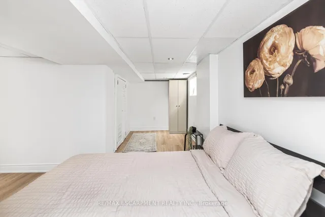 Additional image 23 of 167 TOLTON Ave