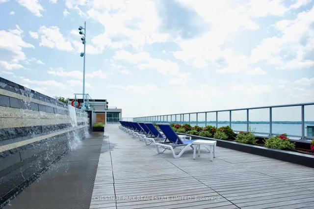 Additional image 33 of 55 Merchants' Wharf Unit 923