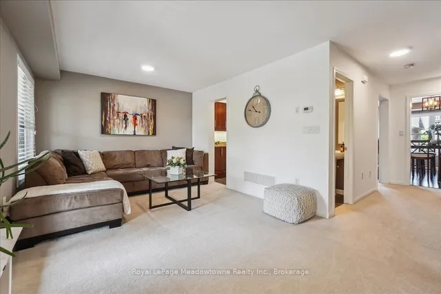 Additional image 40 of 661 Scott Blvd