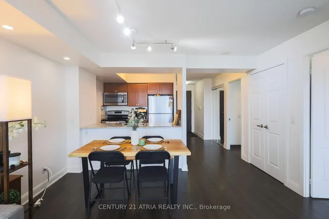 Additional image 7 of 125 Village Green Sq Unit 3707
