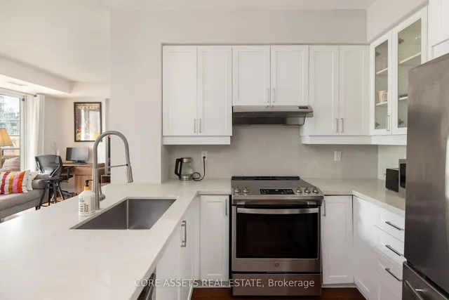 Additional image 8 of 168 King St Unit 614