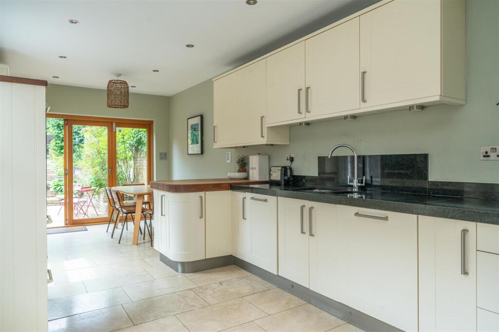 Additional image 10 of Blenheim Road, St. Albans