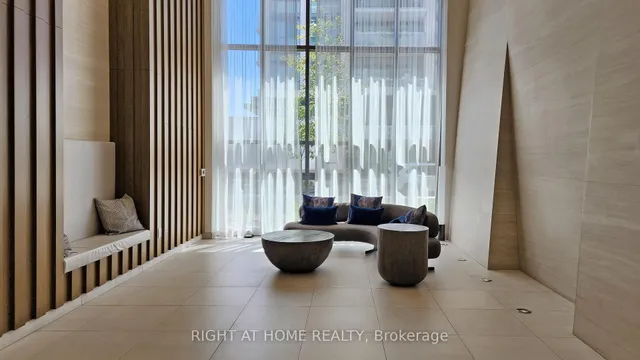 房产图片 5 - 70 Annie Craig Dr 单元 2703