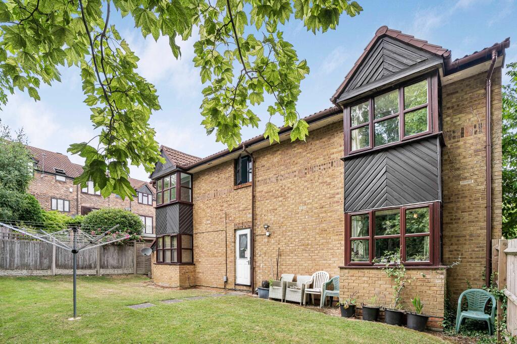 Additional image 13 of The Larches, Milford Close, St Albans, AL4