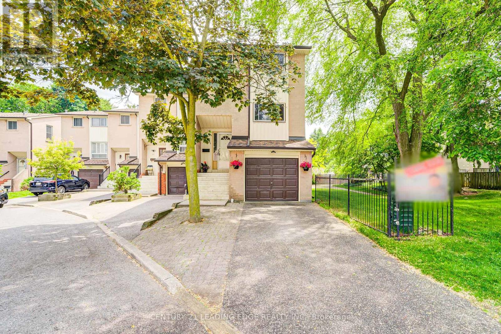 109 - 25 COLLINSGROVE ROAD|Toronto (West Hill), Ontario M1E3S3