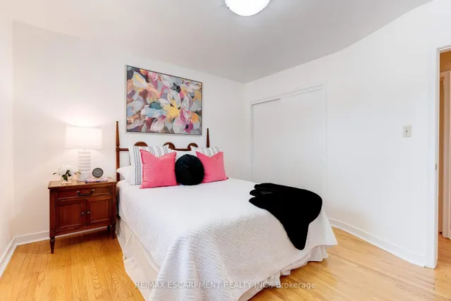 Additional image 16 of 224 Glenholme Ave