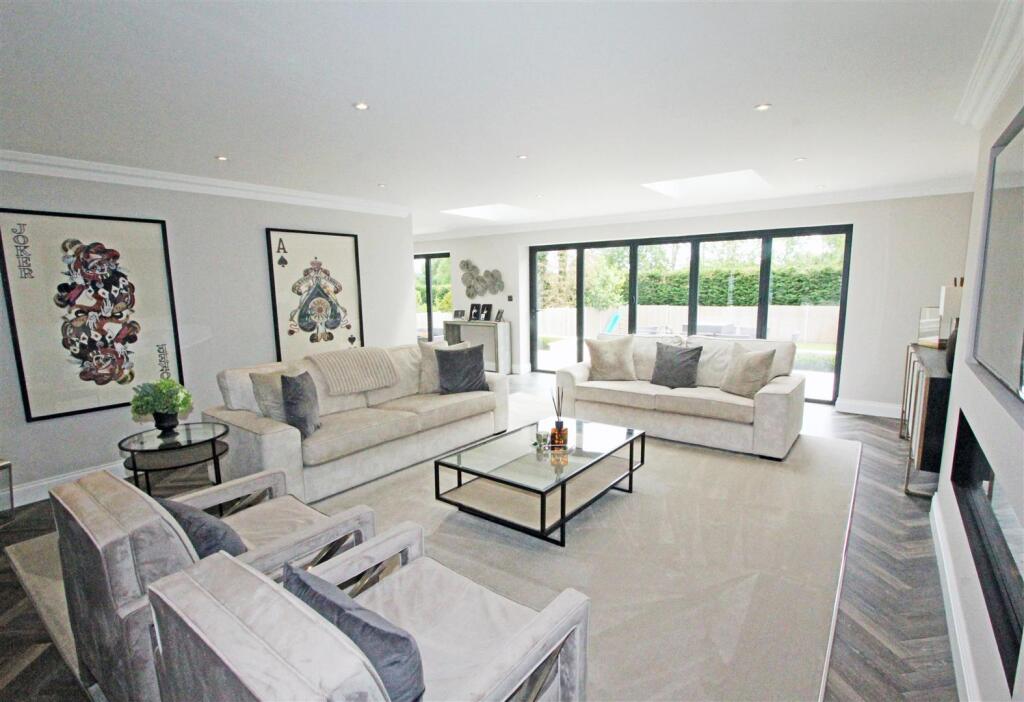 Additional image 10 of The Grove, Brookmans Park , Herts